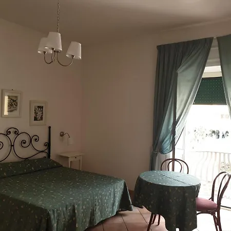 Antonietta فندق